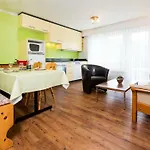 Haus Belle-vue * Зас-Фе